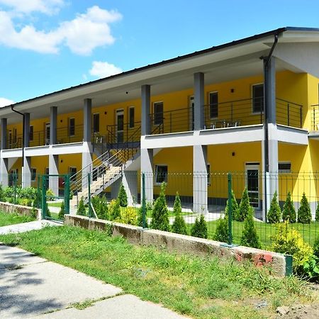 Promenad Apartmany Veľký Meder المظهر الخارجي الصورة