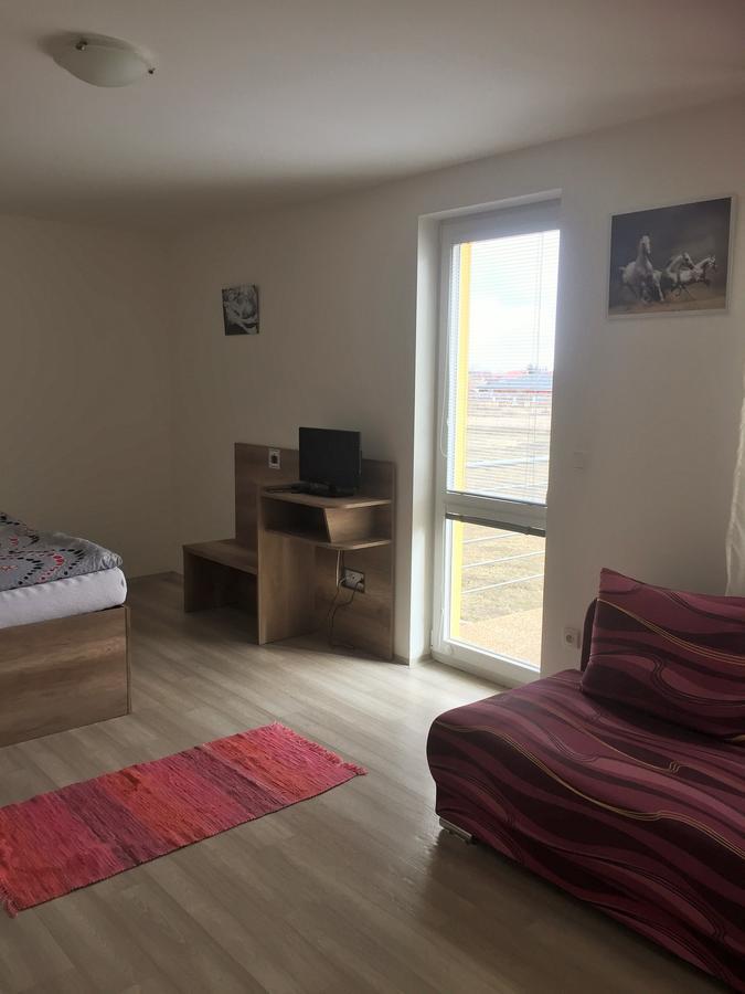 Promenad Apartmany Veľký Meder المظهر الخارجي الصورة